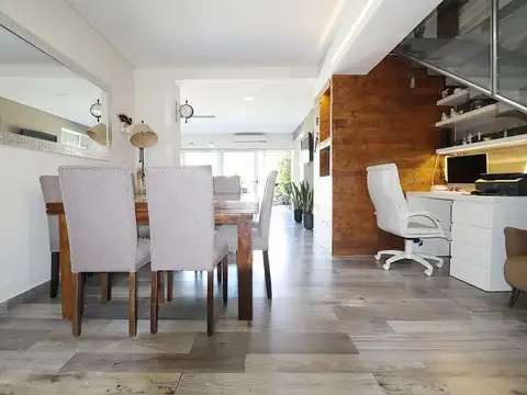 CASA 6 AMB RECICLADA A NUEVO + PILETA + QUINCHO + COCHERA DOBLE