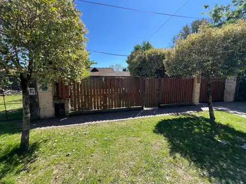 Casa 3 ambientes con 2 baños