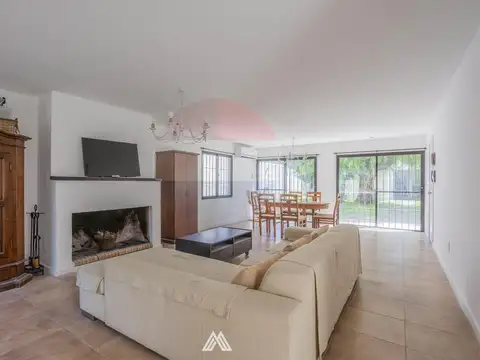 Casa en Alquiler de 3 dormitorios