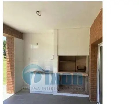 Casa en Venta en Los Alcanfores, USD 290.000