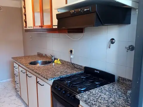 Departamento en Alquiler en San Isidro Centro, $ 800.000