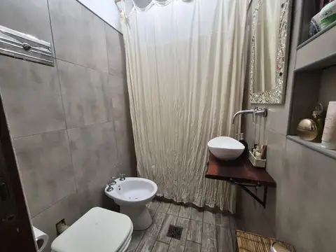 Depto Tipo Casa en Venta 50 años