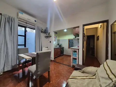 VENTA PH 2 AMBIENTES VERSALLES PATIO
