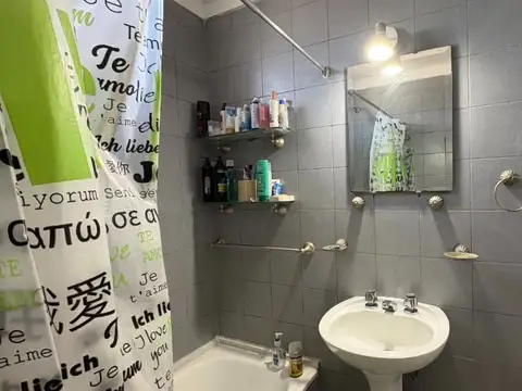 Departamento dos ambientes en alquiler.
