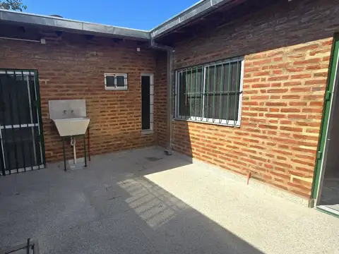 Depto Tipo Casa en Alquiler de 1 dormitorio