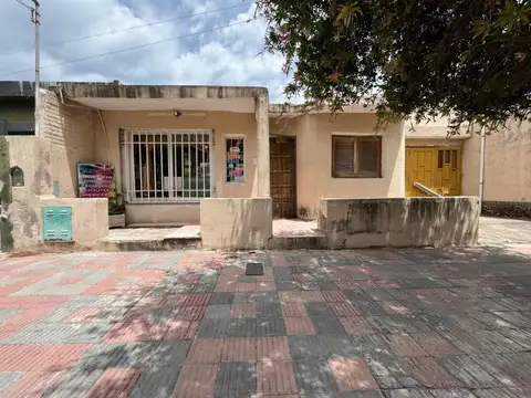 VENTA CASA 2 DORM EN BARRIO PATRICIOS CON PATIO