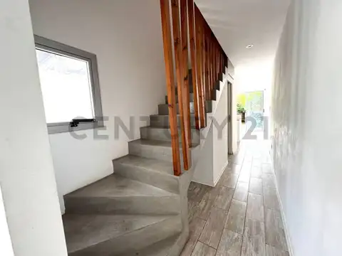 Venta de dúplex 3 AMBIENTES en City Bell, La Plata                              ...