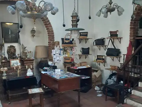 Local en Alquiler Via Pública