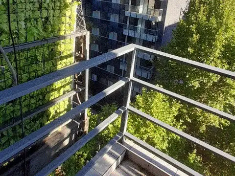 MONOAMBIENTE BALCON PISO ALTO SOBRE AVENIDA APTO PROFESIONAL