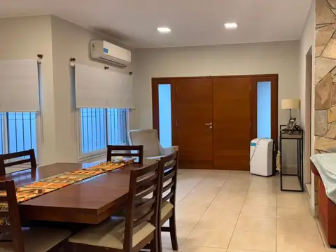 SE VENDE CASA 5 HABITACIONES EN B° ACHACHAY