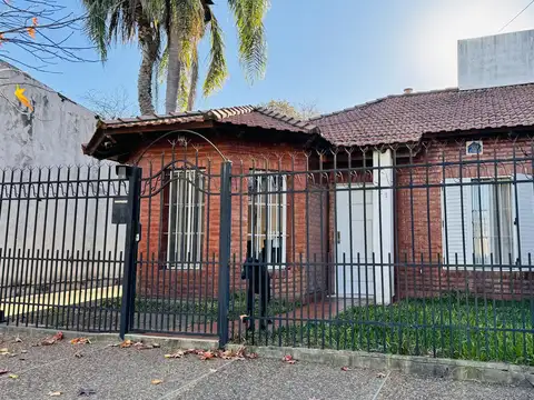 Casa zona Centro con Quincho