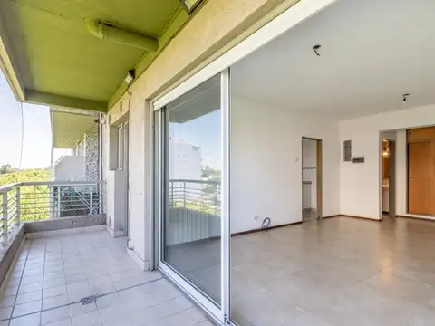 VENTA - DEPARTAMENTO 3 AMBIENTES - BALCÓN CORRIDO - COCHERA - PARQUE CHAS