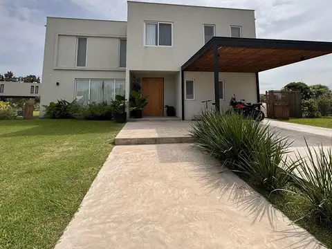 Casa en venta en Barrio La Calesa, Pilará, Pilar - 5 Ambientes