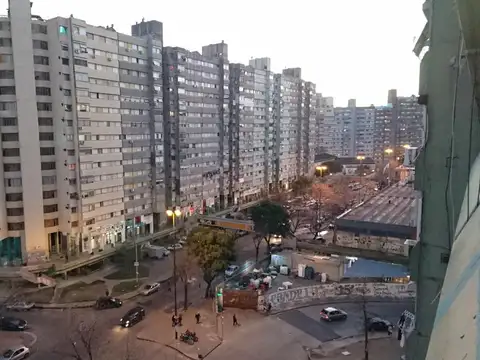 DEPARTAMENTO DE 4 AMBIENTES EN EXCELENTE ESTADO    NUEVO PRECIO 