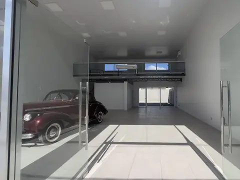 Avenida 44 e/ 185 y 186 4500