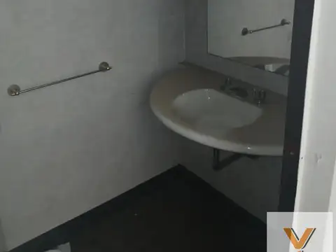 Oficina en alquiler - Piso - San Nicolás