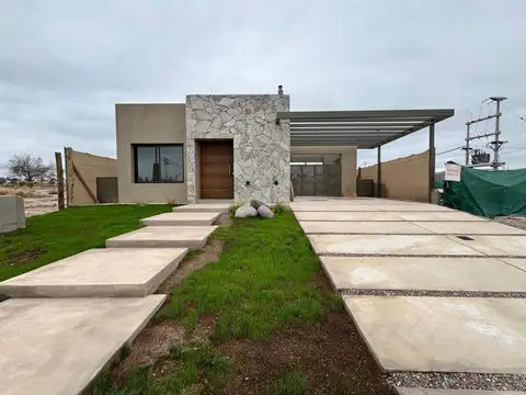 Casa Estrenar, Lar de Terrada, Una Planta, 3 Dorm, 2 Baños, Calefacción, Jardín, Cochera Doble