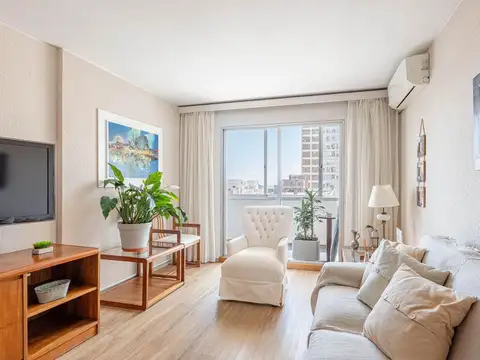 Apartamento de 1 dorm y 1/2 en venta Punta del Est