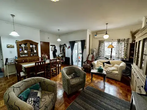 Departamento 3 ambientes con 2 baños
