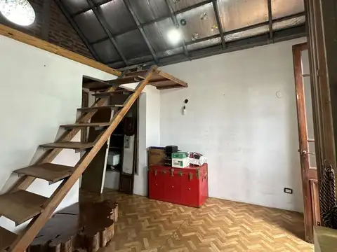 Casa 5 ambientes con 2 baños