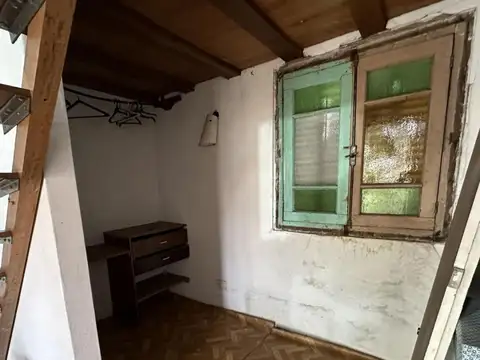 Venta de casa independiente para dos familias en Lanus!
