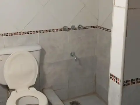 Depto Tipo Casa 2 ambientes con 1 baño