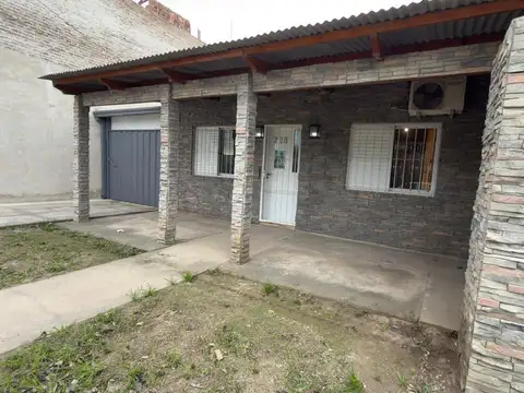 Av. Peron  al 200