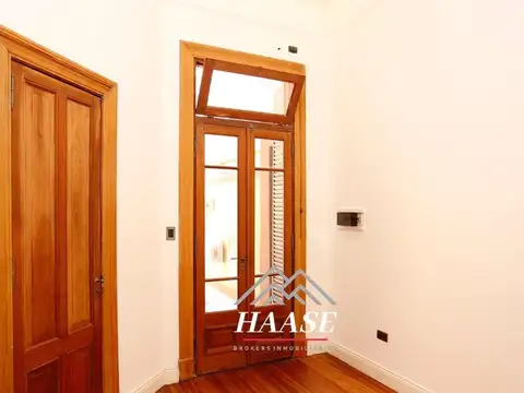 Depto Tipo Casa en Venta 90 años