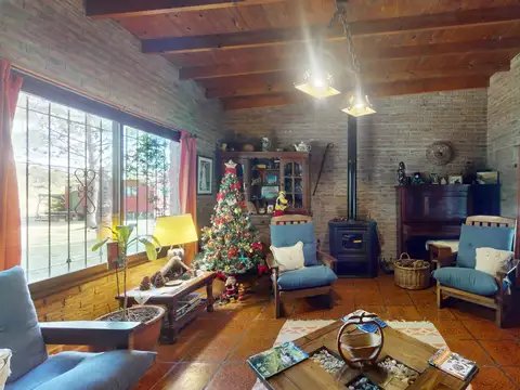 Casa en Venta con 2 cocheras