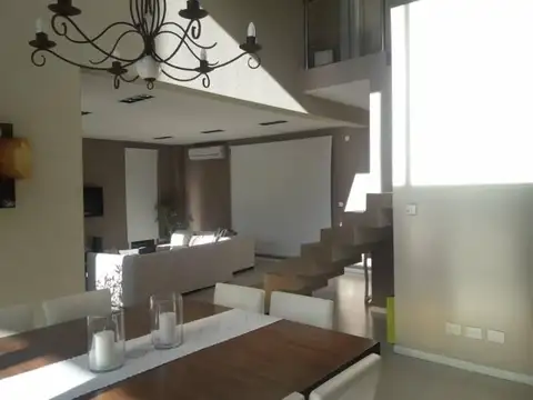 Casa en Venta de 6 dormitorios