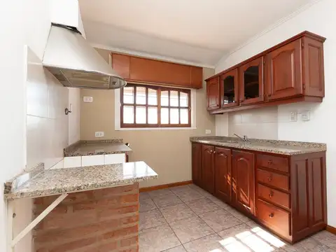 Depto Tipo Casa en Venta de 5 ambientes