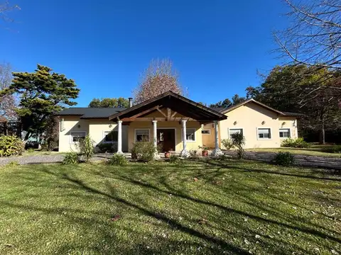 VENTA CASA 4 AMB EN B° CHACRAS DE OPEN DOOR  LUJAN