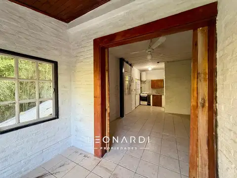 Casa 2 ambientes con 1 baño