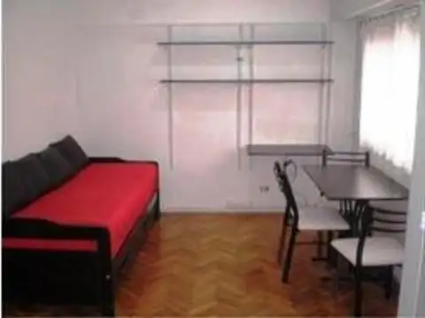 Dr M Moreno 1700, Piso 8