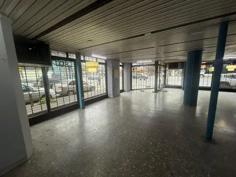 Local en Alquiler en Martínez, USD 4.800