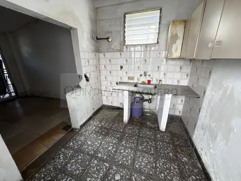 Depto Tipo Casa 8 ambientes con 2 baños