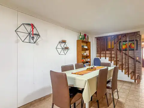 Venta, Dúplex 3 amb. con cochera en Villa Primera
