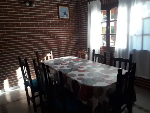 Casa en Alquiler Temporal con 1 cochera