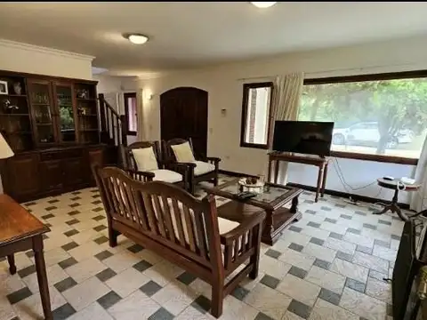 Casa Chalet  en Venta en Pinamar, Costa Atlántica, Buenos Aires