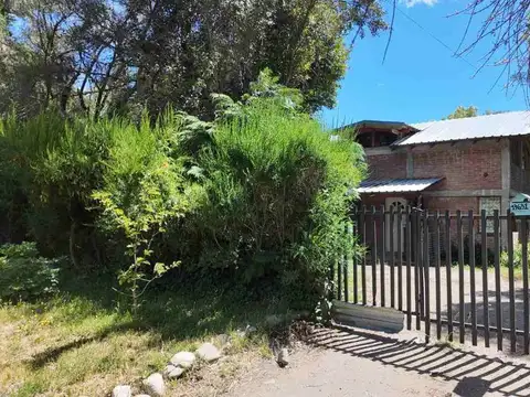 CASA EN JOCKEY CLUB, LOTE 1000 m² APTO 4 UNIDADES