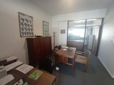 Oficina en Venta con 1 cochera