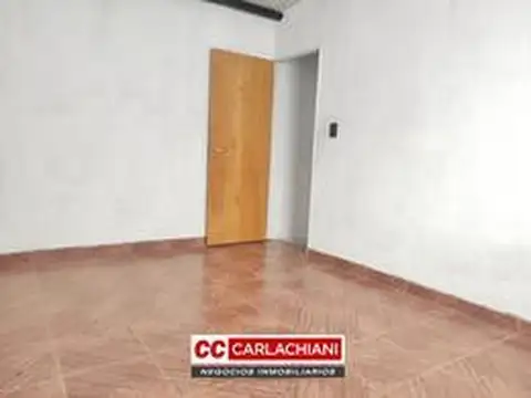 Casa en Alquiler con 1 cochera