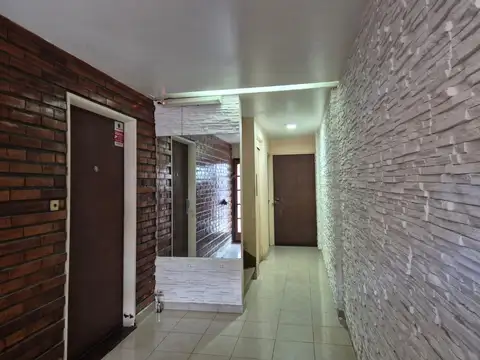 Nahuel Huapi 5200, Piso 6