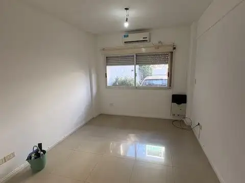 Departamento en Alquiler en Sarandi, $ 480.000