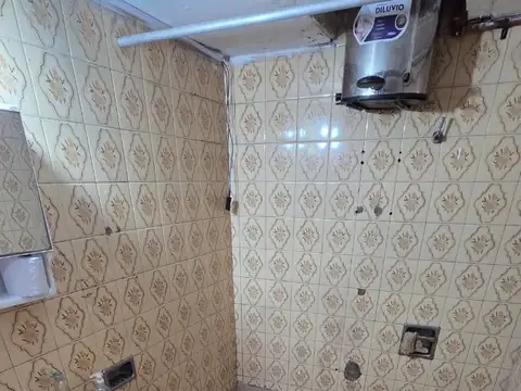Depto Tipo Casa en Alquiler en Lanús, $ 350.000