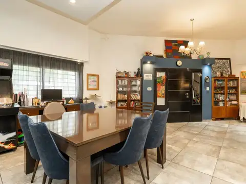 VENTA CASA DEVOTO 5 AMBIENTES REFACCIONADA