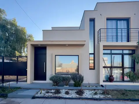 CASA EN ALQUILER BARRIO FURLOTTI, MAIPÚ, MENDOZA.