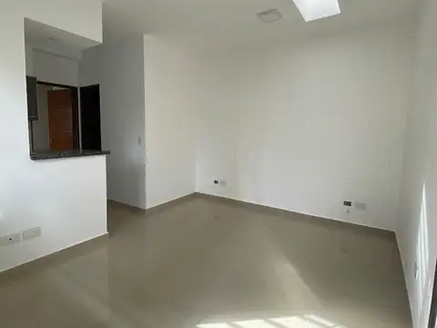 Depto Tipo Casa en Alquiler de 1 dormitorio