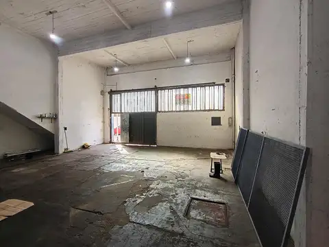 Galpon en Alquiler 25  mts Fondo