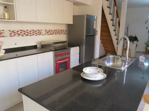 Depto Tipo Casa en Venta 50 años